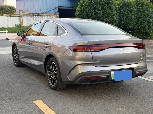 BYD Qin L — Фото автомобиля 5