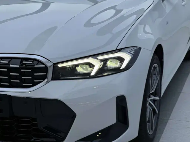 BMW 3 Series — Фото автомобиля 5