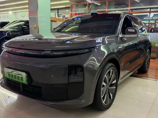 Фотография автомобиля — Li Auto L6