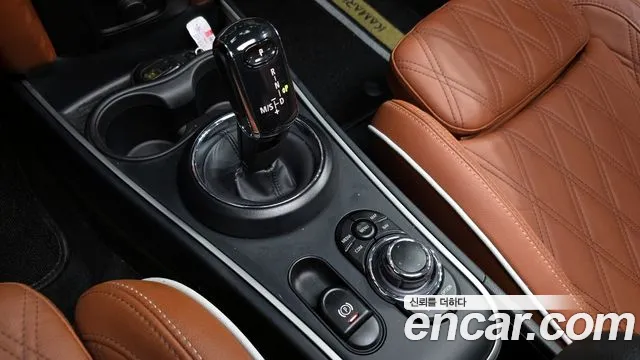 Mini Countryman — Фото автомобиля 9