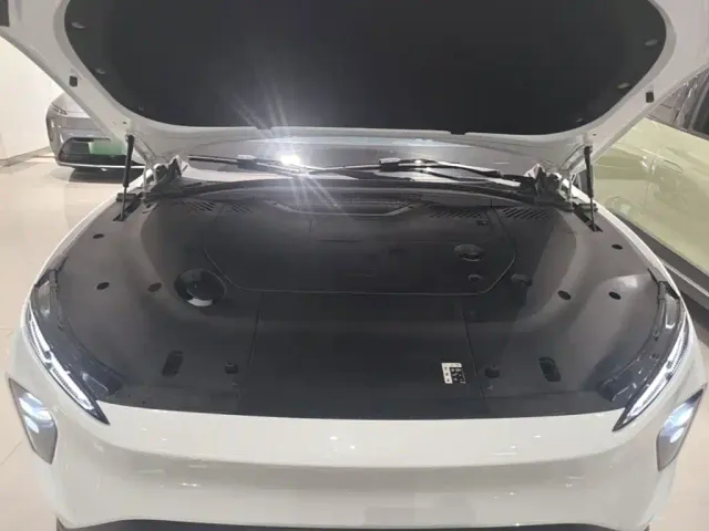 Nio EC7 — Фото автомобиля 19
