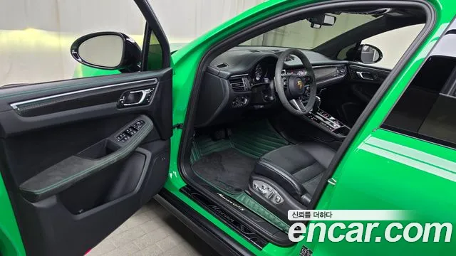 Porsche Macan — Фото автомобиля 15