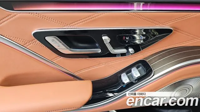Mercedes-Benz S-Class — Фото автомобиля 24