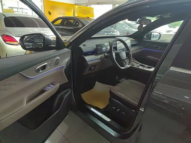 Chery Fengyun T8 — Фото автомобиля 15