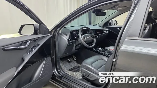 Kia Niro — Фото автомобиля 15