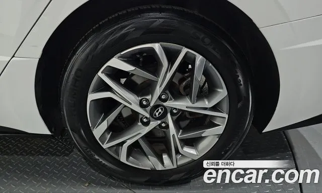 Hyundai Sonata — Фото автомобиля 6