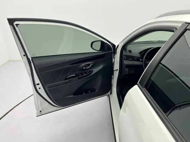Toyota YARiS L Zhi Xuan — Фото автомобиля 21
