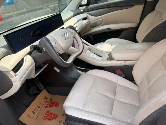 IM Motors LS6 — Фото автомобиля 6