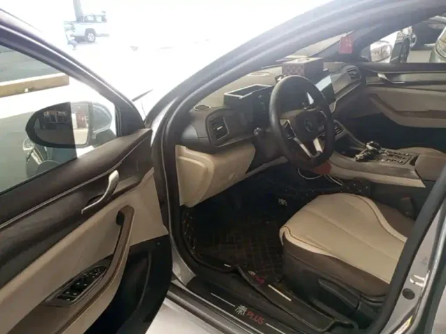 BYD Qin PLUS — Фото автомобиля 15