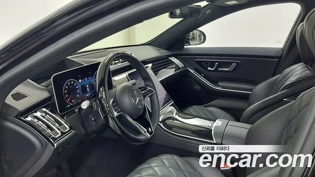 Mercedes-Benz S-Class — Фото автомобиля 14