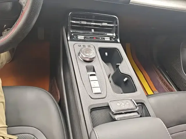 Wuling Starlight — Фото автомобиля 13