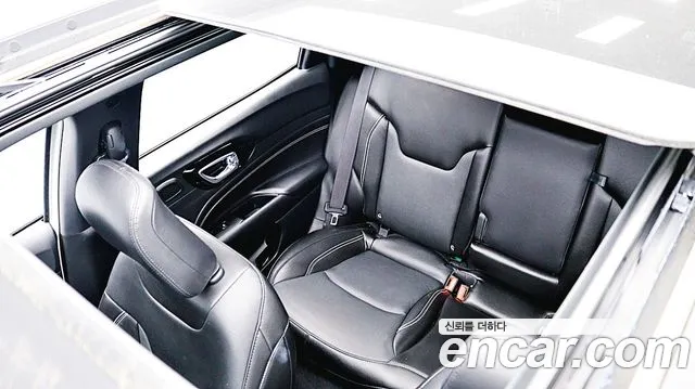 Jeep Compass 2nd Gen — Фото автомобиля 13