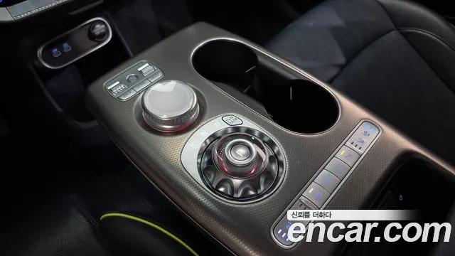 Genesis GV60 — Фото автомобиля 7