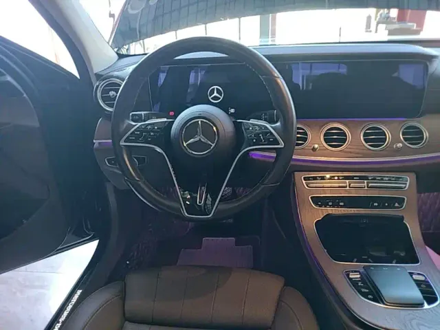 Mercedes-Benz E-Class — Фото автомобиля 10
