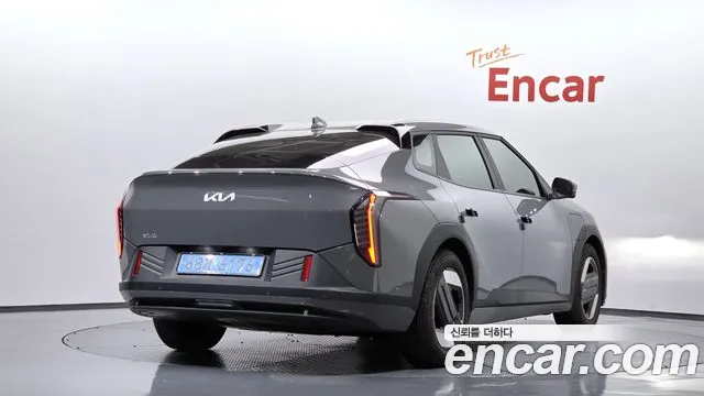 Фотография автомобиля — Kia EV4