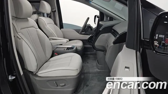 Hyundai Staria Staria L3.5 Lounge 9 мест — Фото автомобиля 24