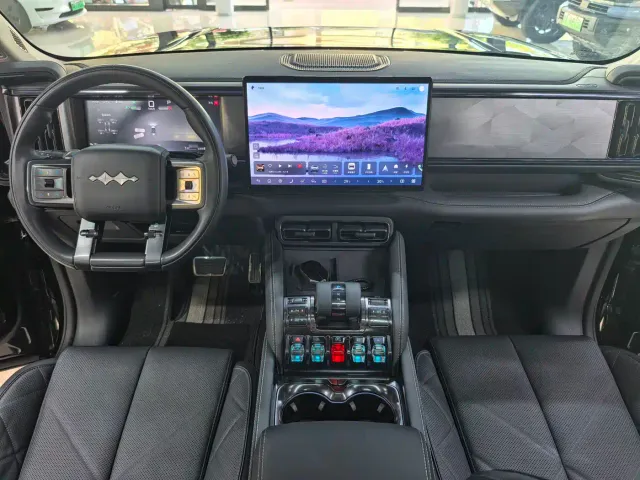 BYD FangChengBao Leopard 5 — Фото автомобиля 7