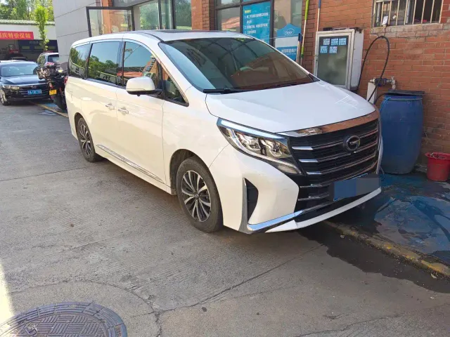 GAC Trumpchi M8 — Фото автомобиля 3