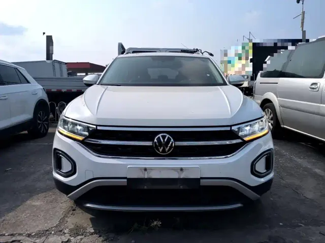 Volkswagen T-Roc — Фото автомобиля 2