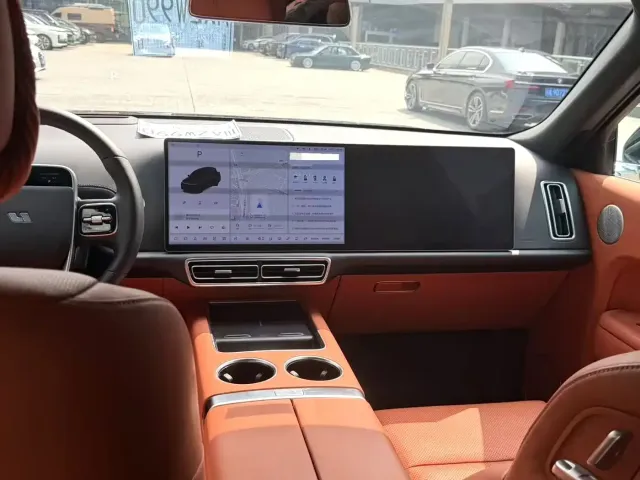 Li Auto Li Xiang L9 2024 Pro — Фото автомобиля 6