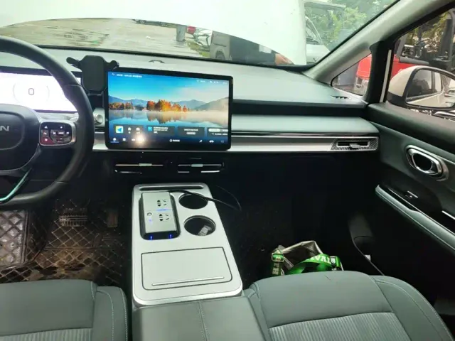 GAC Aion Y — Фото автомобиля 12