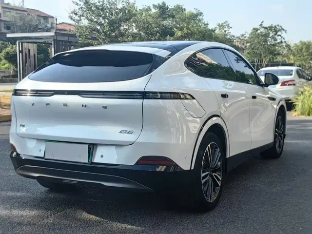 Xpeng G6 — Фото автомобиля 12