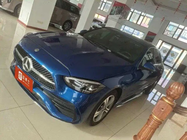 Фотография автомобиля — Mercedes-Benz C-Class