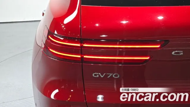 Genesis GV70 Electrified GV70 — Фото автомобиля 16
