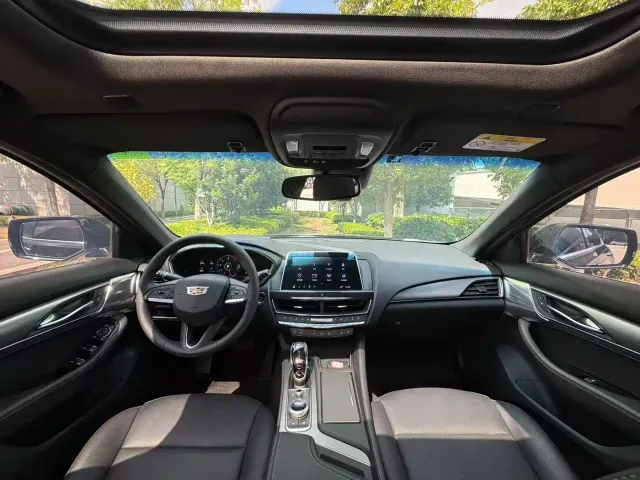 Cadillac CT5 — Фото автомобиля 5