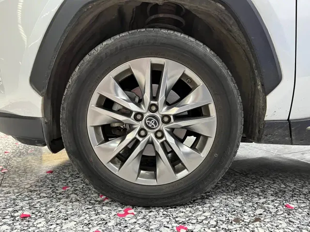Toyota Wildlander — Фото автомобиля 15