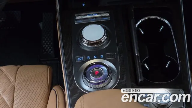 Genesis GV80 — Фото автомобиля 12