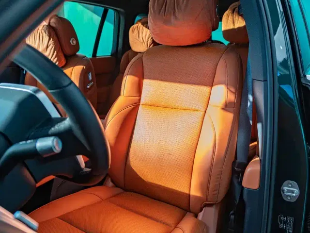 Li Auto L8 — Фото автомобиля 17