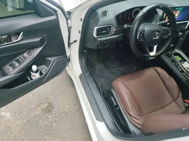 Honda Inspire 2022 260TURBO Deluxe Edition — Фото автомобиля 12