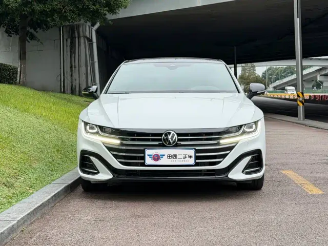 Volkswagen CC — Фото автомобиля 2