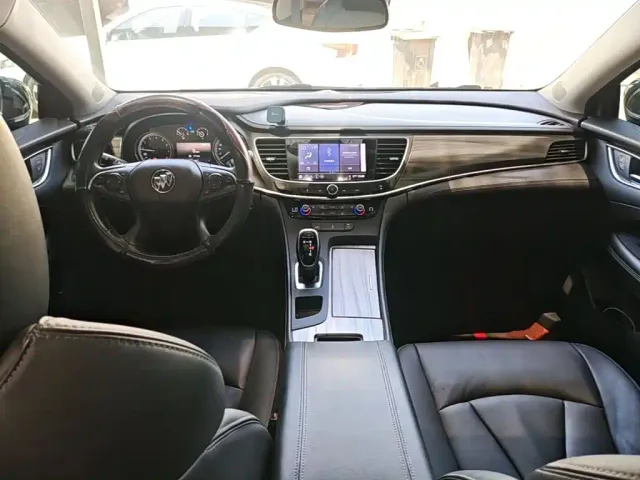 Buick LaCrosse — Фото автомобиля 9