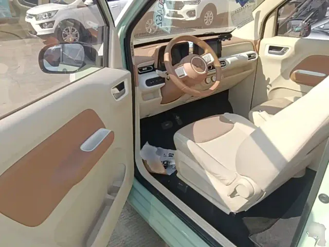 Wuling Hongguang Mini EV — Фото автомобиля 15