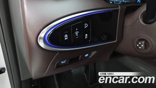 Genesis GV70 — Фото автомобиля 20
