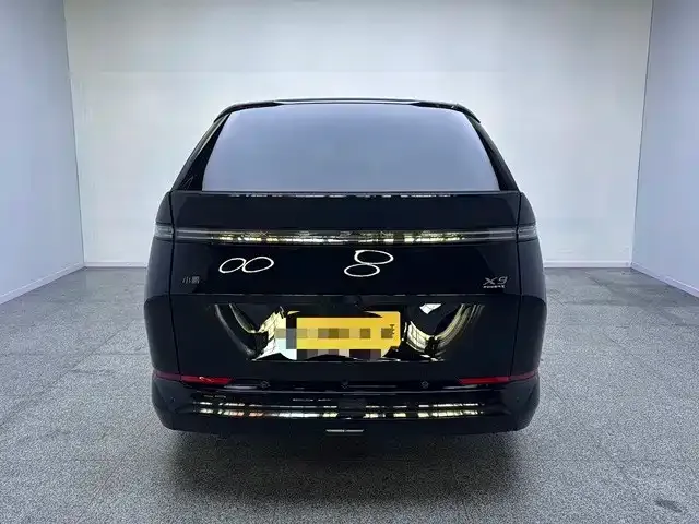 XPeng XPeng X9 2025 Extended Range Edition — Фото автомобиля 5