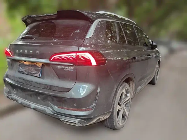Roewe RX5 Max — Фото автомобиля 4
