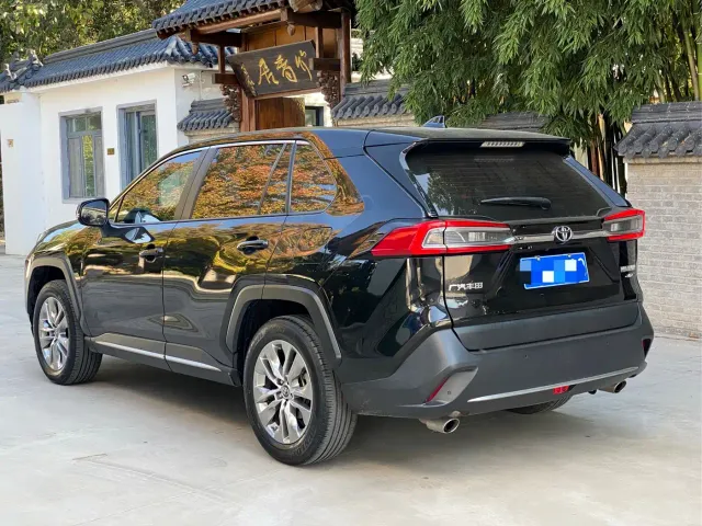 Toyota Wildlander — Фото автомобиля 9