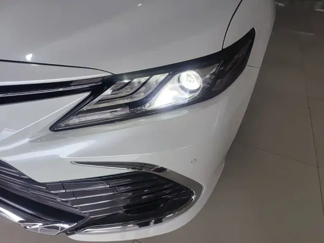 Toyota Camry — Фото автомобиля 6