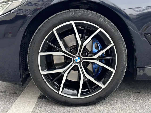 BMW 5 Series — Фото автомобиля 7