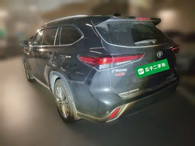 Toyota Highlander — Фото автомобиля 24