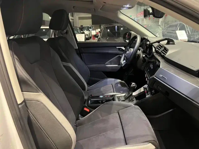 Audi Q3 — Фото автомобиля 9