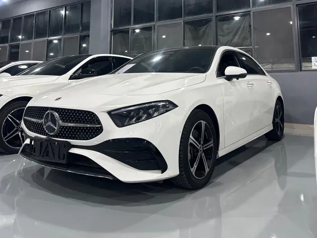 Фотография автомобиля — Mercedes-Benz A-Class