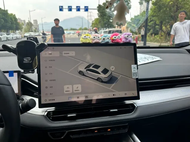 Geely Xingrui — Фото автомобиля 10