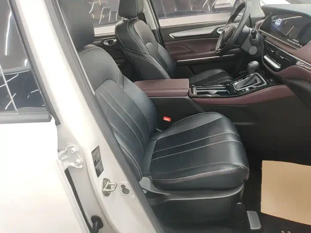 GAC Trumpchi M6 — Фото автомобиля 24