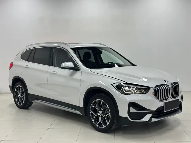BMW X1 — Фото автомобиля 3