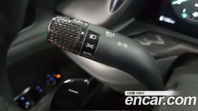 Genesis G90 Бензин 3.5 турбо AWD — Фото автомобиля 28