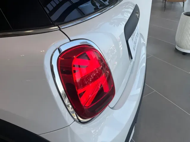 MINI Hatch — Фото автомобиля 17